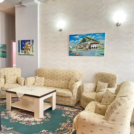 Hotel Pasarela 3*