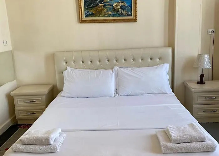 Pasarela Hotel Berat